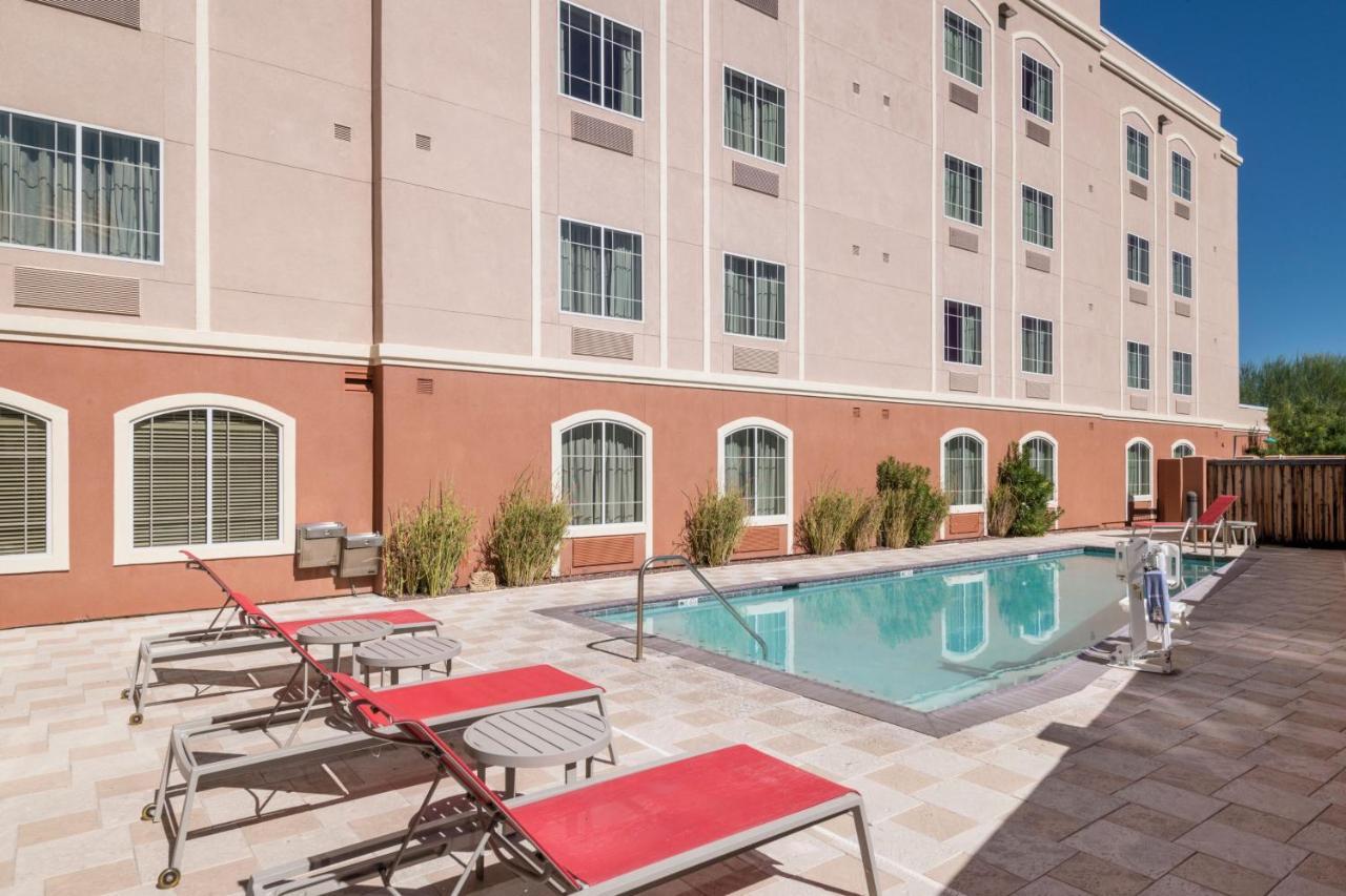Towneplace Suites By Marriott Tucson Williams Centre Exterior foto